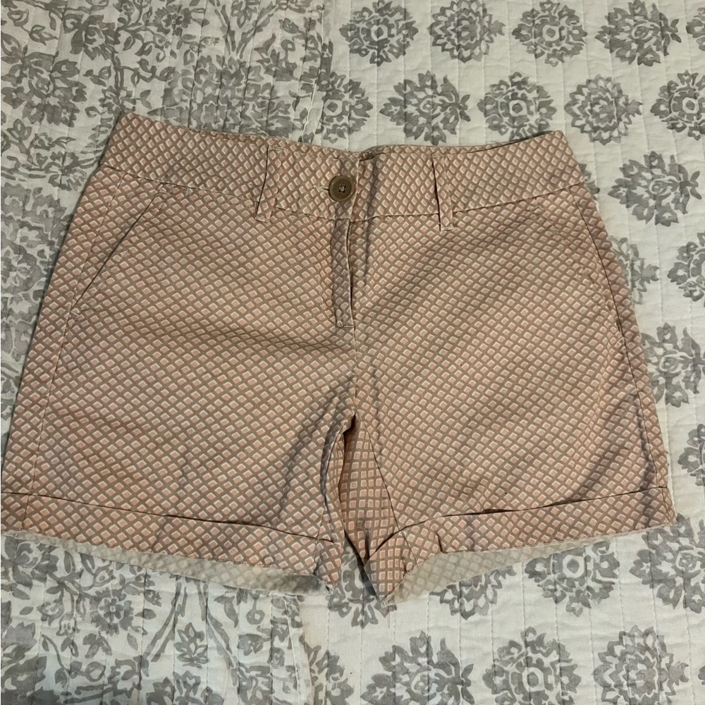 Pink lowrise shorts